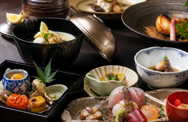 特別な日のための和食、北新地で旬の味を楽しむ。
