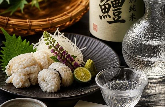 鱧の風味と日本酒の饗宴を楽しむ贅沢なひととき