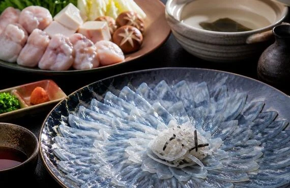 北新地で味わう、極上のふぐ料理。