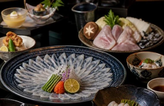 特別な夜を彩る北新地のふぐコース料理