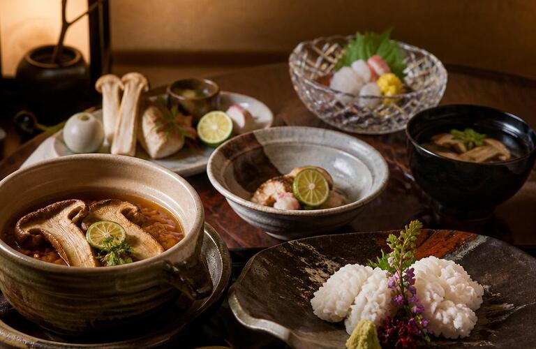 接待や記念日に最適、北新地の隠れ家で過ごす至福の松茸と鱧の饗宴