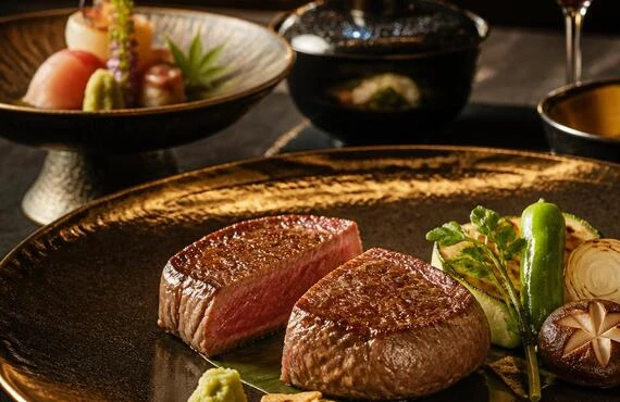 特別な接待に最適な和牛ステーキの贅沢ディナー