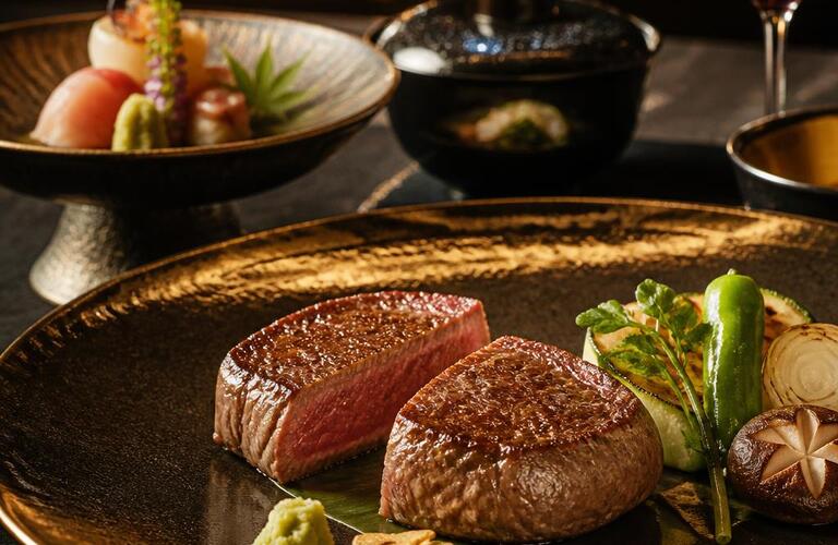 特別な接待に最適な和牛ステーキの贅沢ディナー
