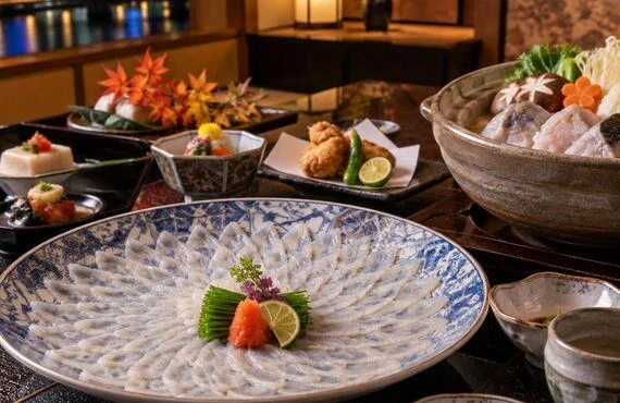 ふぐの旨みと旬の彩りで、祝宴を忘れられない一席へ。北新地の個室で味わう高級和食